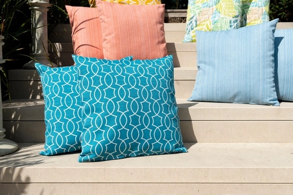 alexander-rose-dalia-blue-scatter-cushion-45cm-x-45cm.jpg