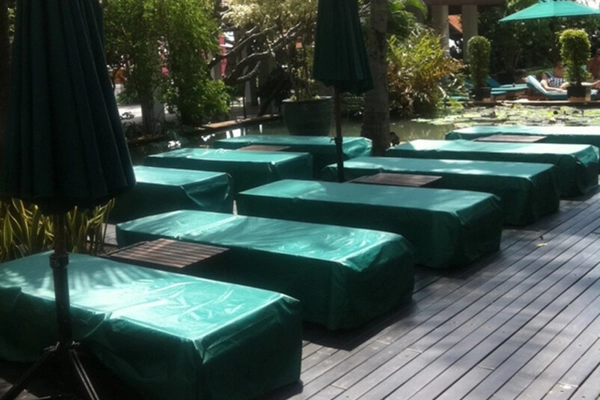 flatbed-lounger-weather-cover.jpg